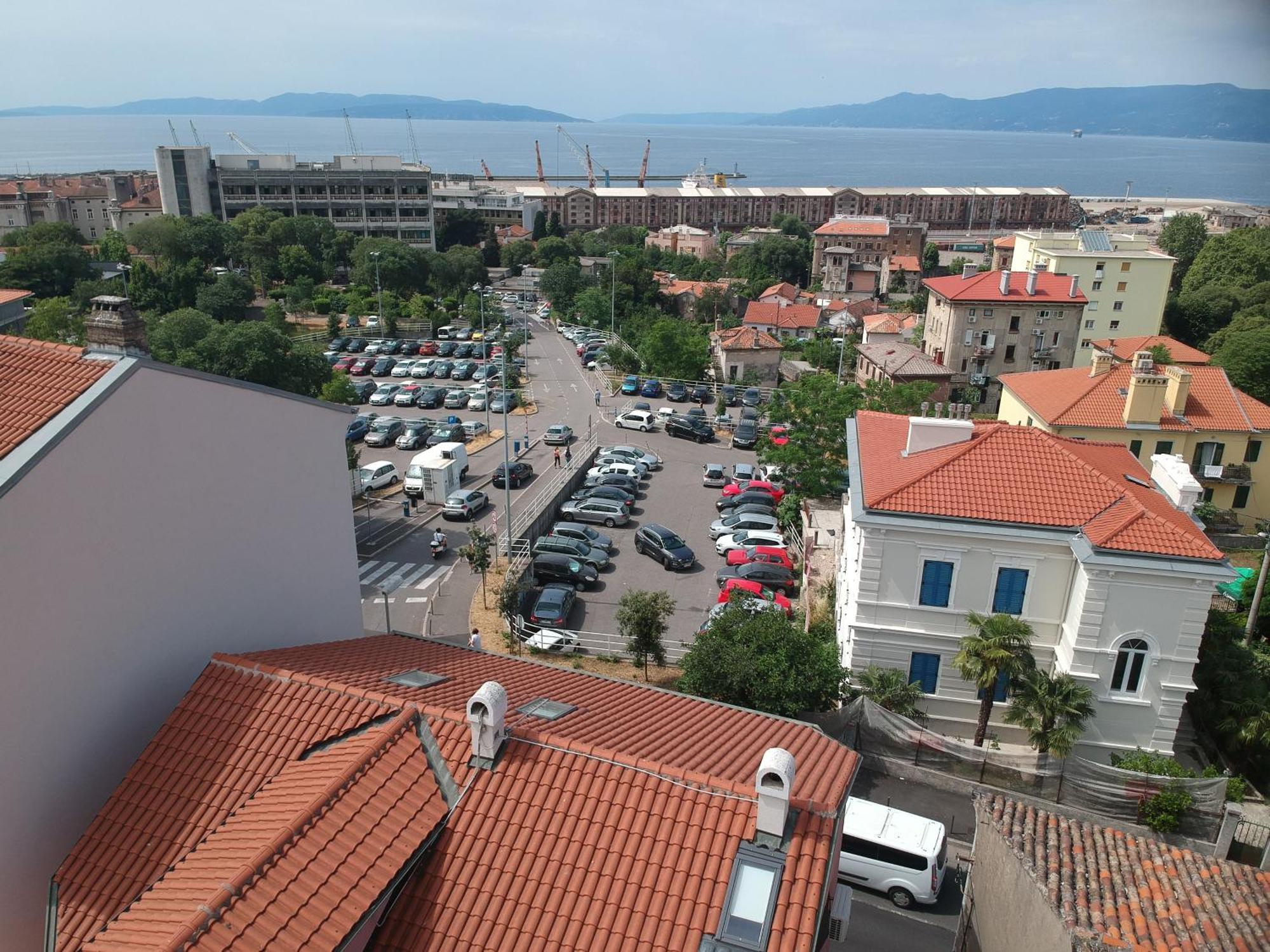 Agostini - Contactless Apartments Vukovarska Rijeka Buitenkant foto