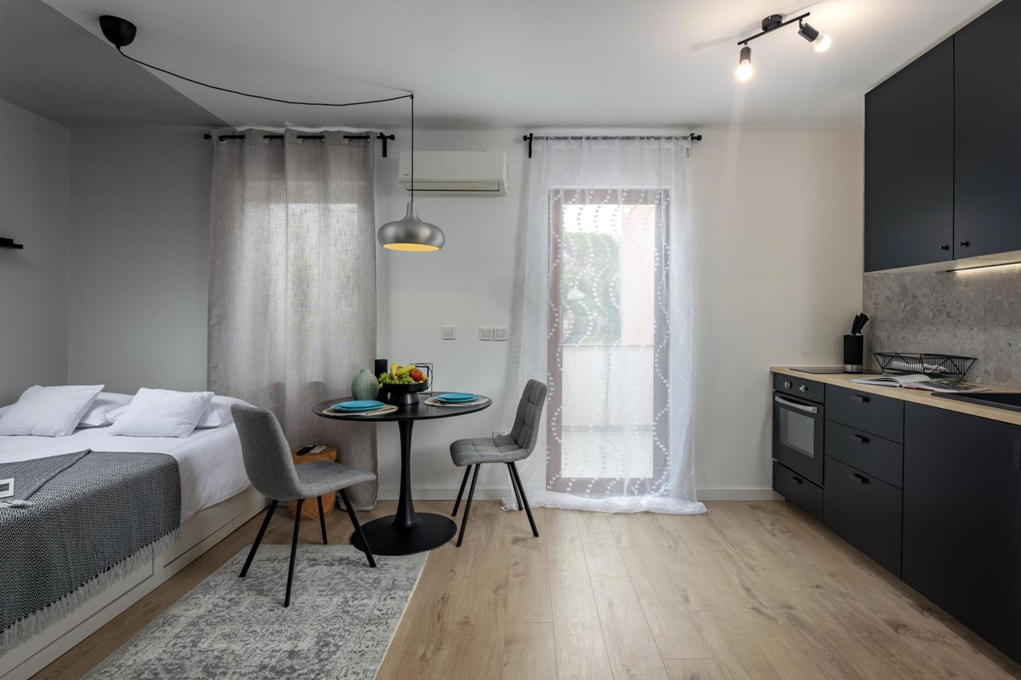 Agostini - Contactless Apartments Vukovarska Rijeka Buitenkant foto