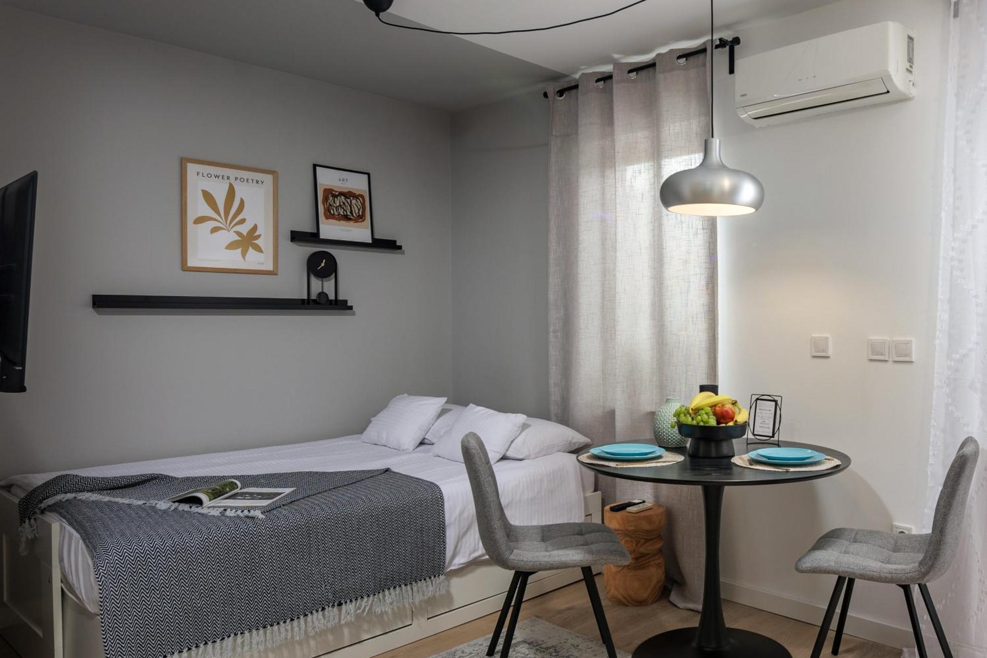 Agostini - Contactless Apartments Vukovarska Rijeka Buitenkant foto